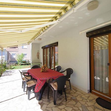 Apartment Ana Пула Екстер'єр фото