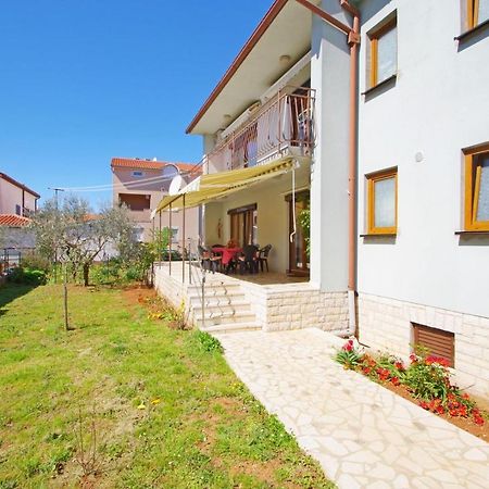 Apartment Ana Пула Екстер'єр фото