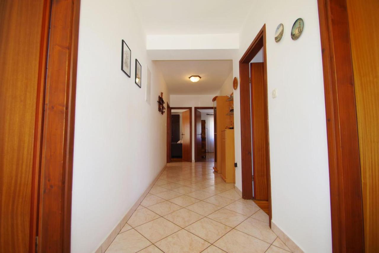 Apartment Ana Пула Екстер'єр фото