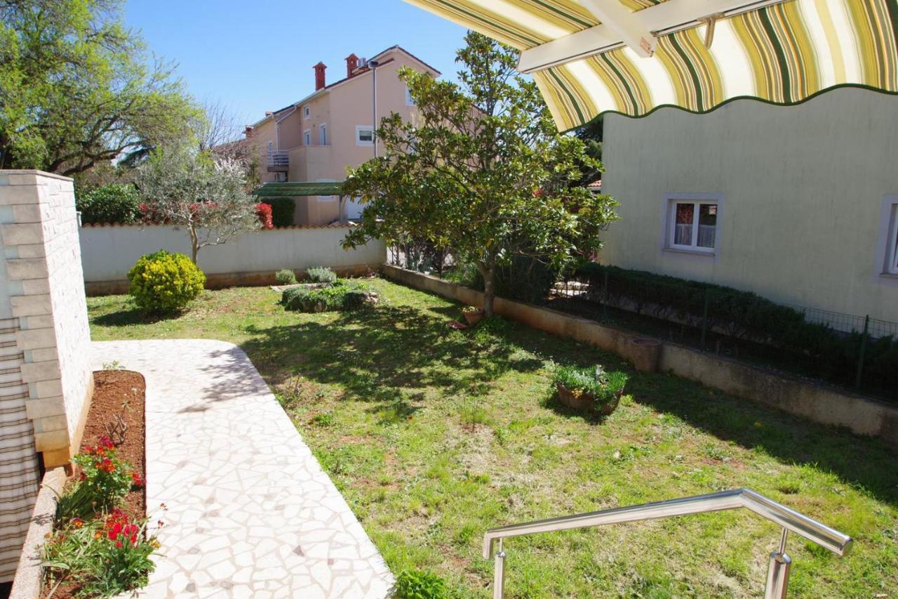 Apartment Ana Пула Екстер'єр фото